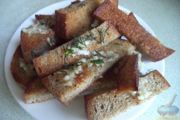 Гренки с чесноком