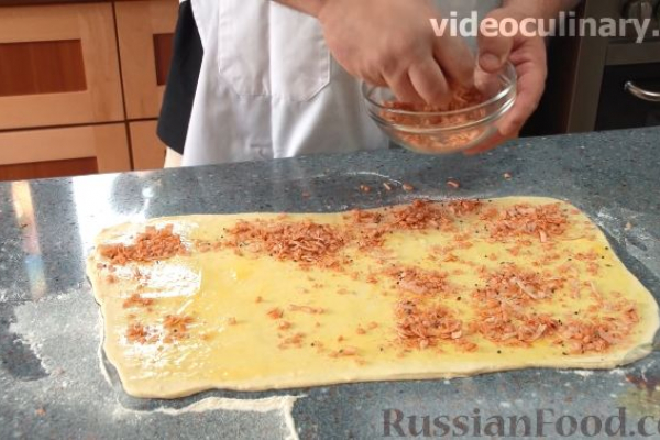 Сырные палочки из слоёного теста