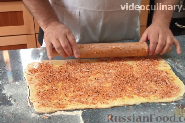 Сырные палочки из слоёного теста
