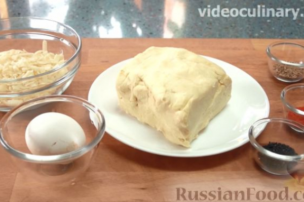Сырные палочки из слоёного теста