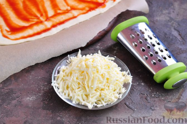 Слоеные завитки с сыром