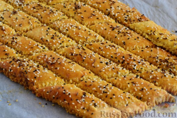 Соленое сырное печенье на майонезе