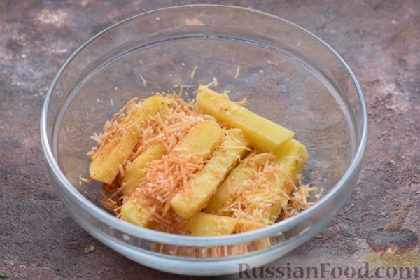 Запечённый картофель с сыром в беконе