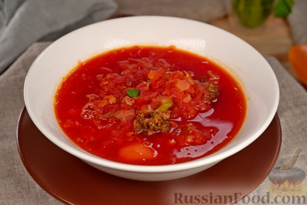 Борщ с брокколи, чечевицей и яблоками