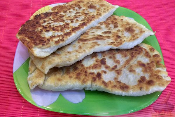 Чебуреки с мясом