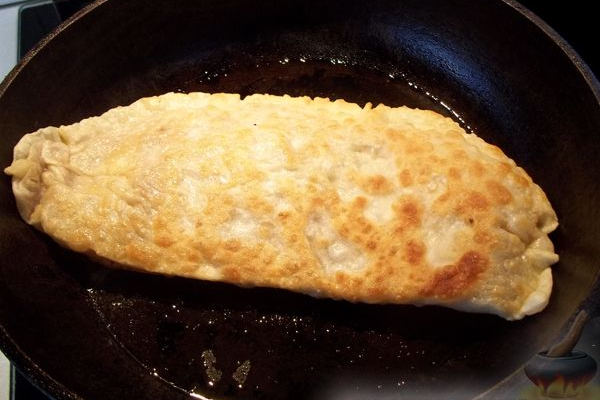 Чебуреки с мясом