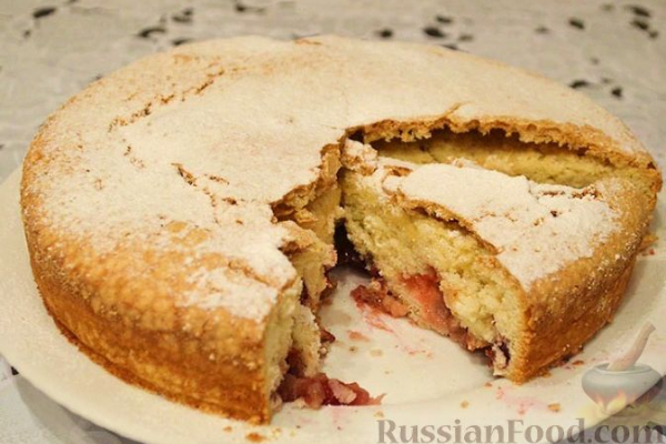 Фруктово-ягодная шарлотка