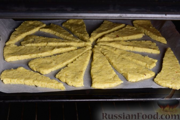Картофельное печенье с сыром и прованскими травами