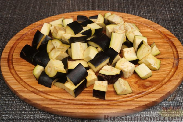 Курица, запечённая с баклажанами