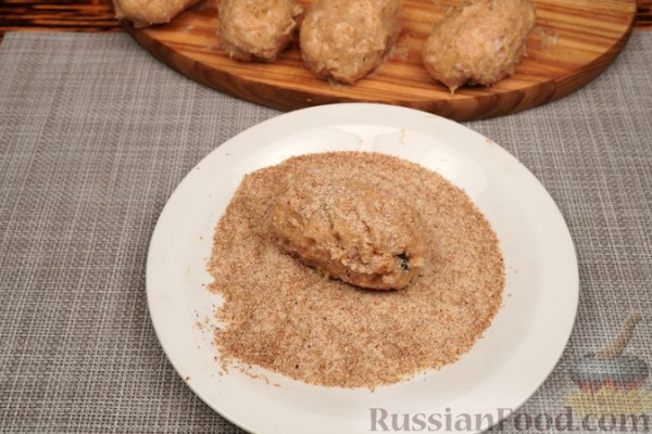 Куриные зразы с сухофруктами
