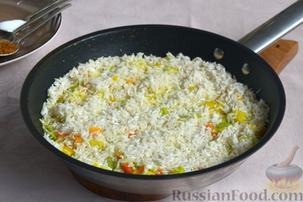 Рис с цукини, на сковороде