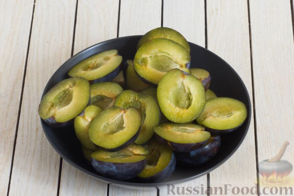 Сливы, перетёртые с апельсином и сахаром, на зиму