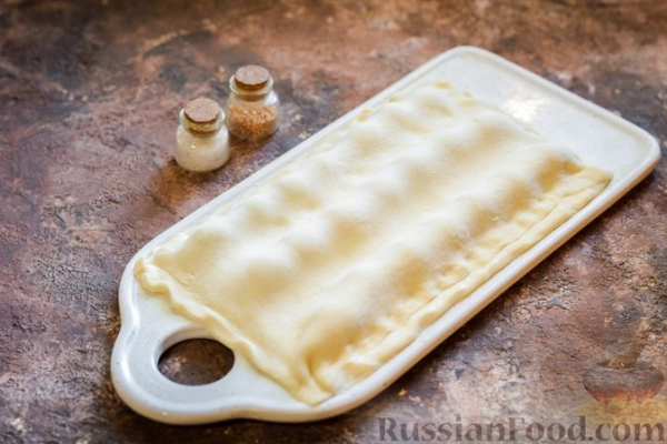Слоёные палочки с оливками