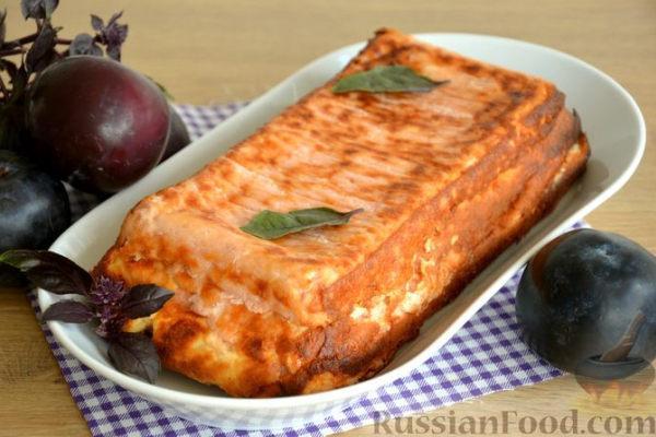 Творожная запеканка со сливами (без муки)