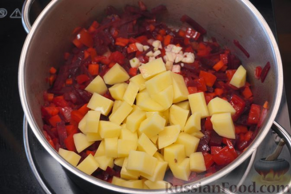 Борщ с краснокочанной капустой