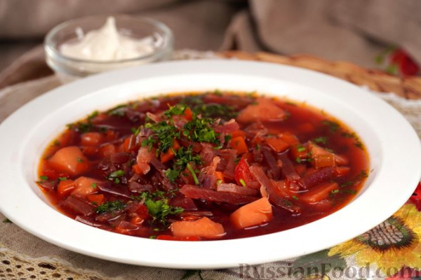 Борщ с краснокочанной капустой