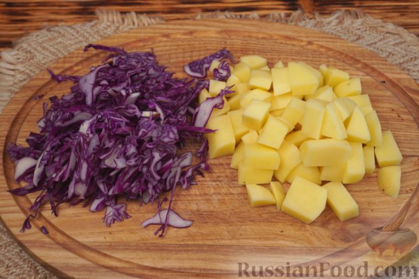 Борщ с краснокочанной капустой