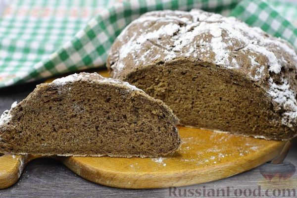 Цельнозерновой ржаной хлеб с льняной мукой и тмином