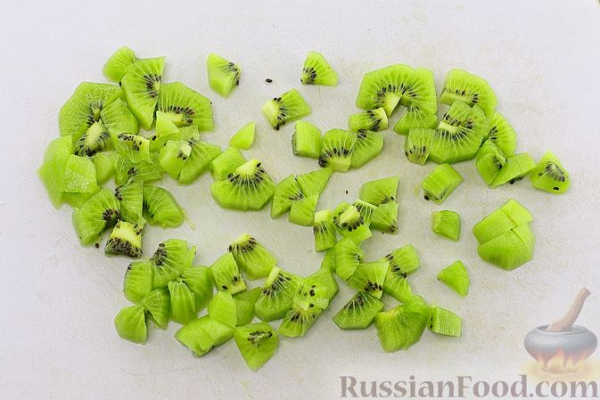 Десерт из тыквы с бананом, киви и шоколадом