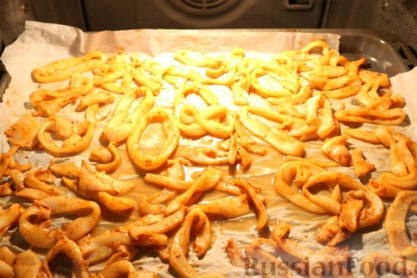 Кальмары сушёные (в духовке)