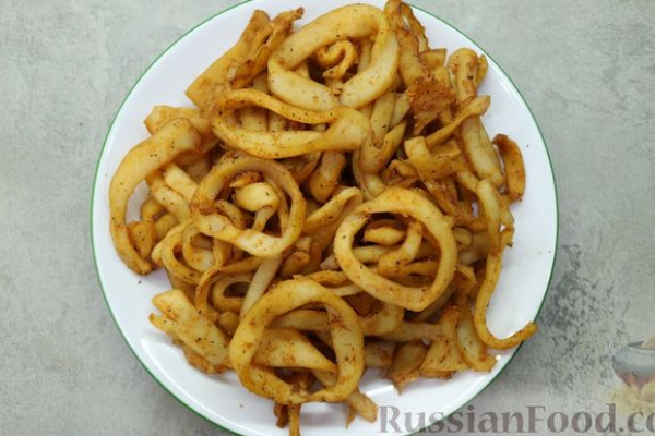 Кальмары сушёные (в духовке)