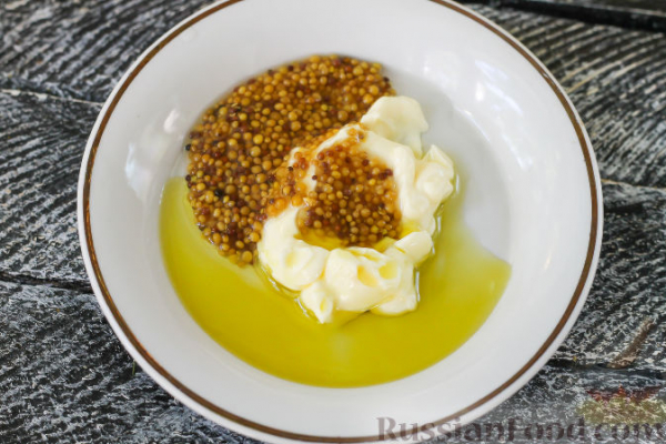 Картофельный салат с копчёной скумбрией