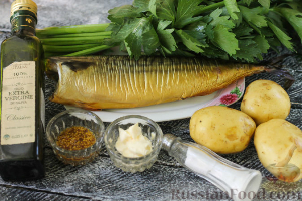 Картофельный салат с копчёной скумбрией