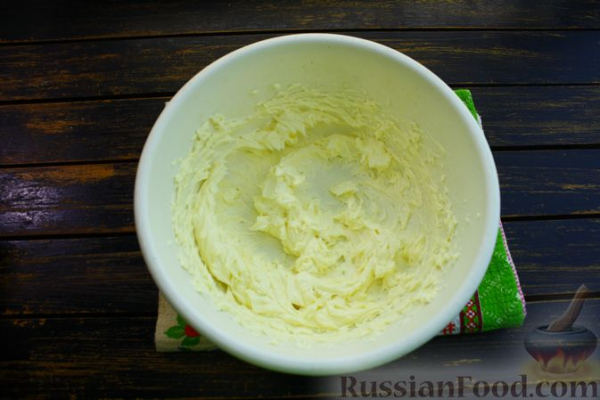 Маковый торт на сковороде, с творожно-масляным кремом