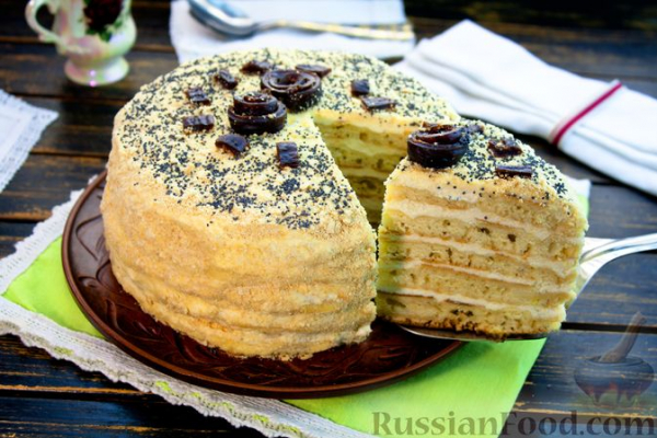 Маковый торт на сковороде, с творожно-масляным кремом