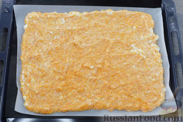 Морковный рулет с творожно-яблочной начинкой