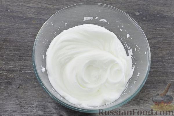 Морковный рулет с творожно-яблочной начинкой
