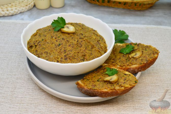 Паштет из фасоли с грибами