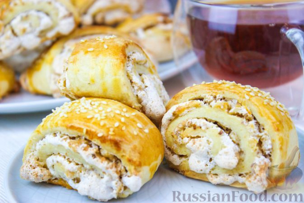 Печенье с орехами и безе