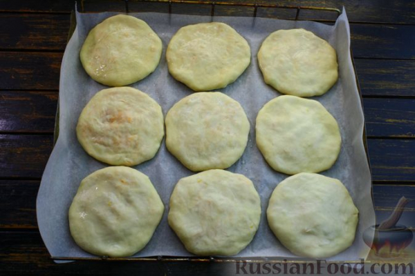 Плацинды с тыквой и яблоком (в духовке)