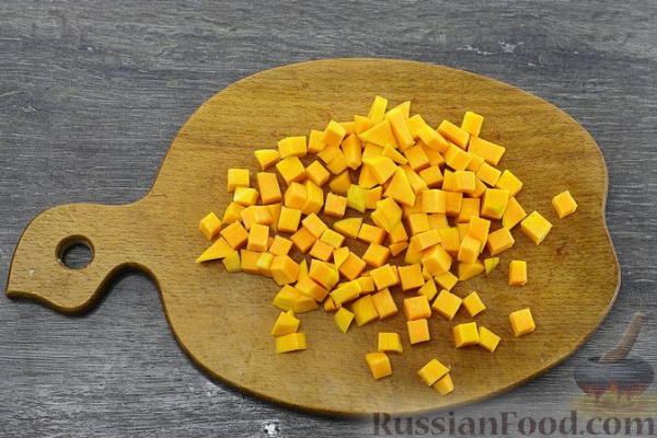 Рагу из курицы с тыквой и фасолью