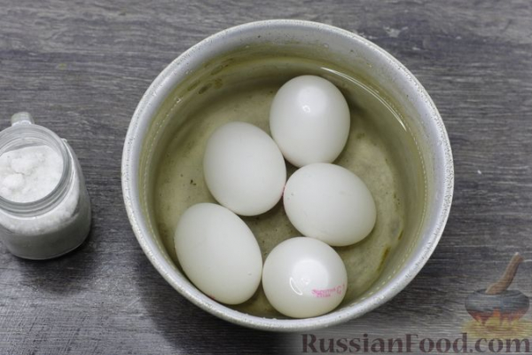Салат из яиц, плавленого сыра и болгарского перца