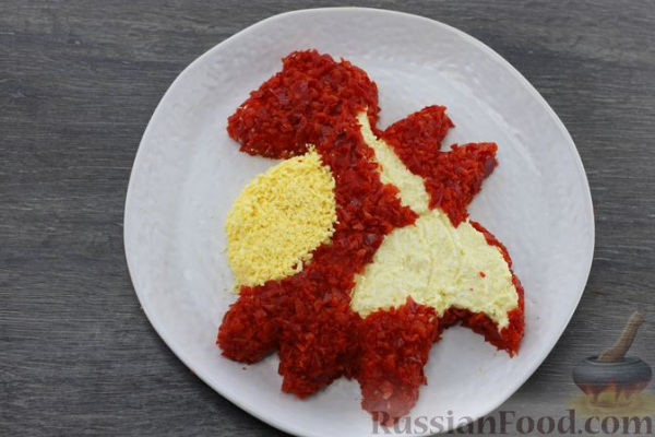 Салат из яиц, плавленого сыра и болгарского перца