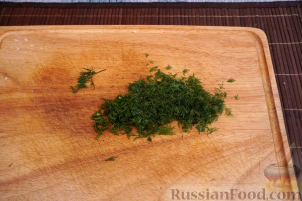 Салат из капусты, кукурузы и огурцов
