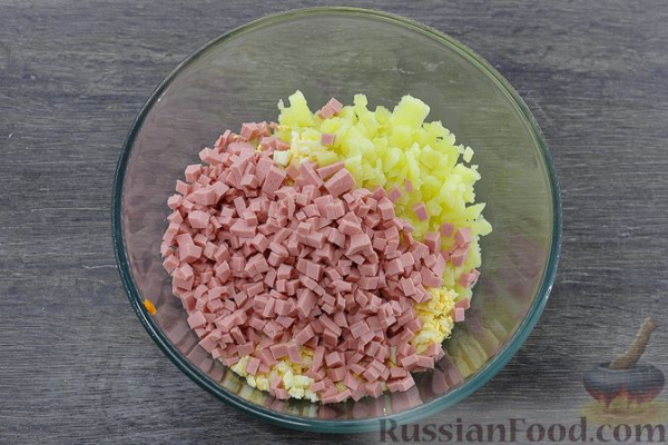 Салат "Оливье" в виде дракона
