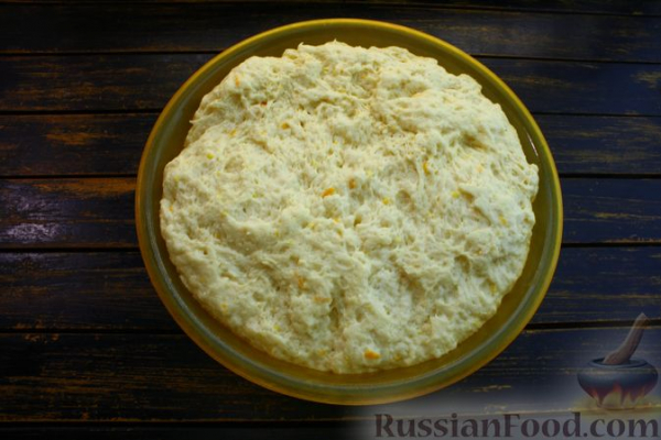 Сдобный пирог на топлёном молоке, с цедрой и ореховым штрейзелем