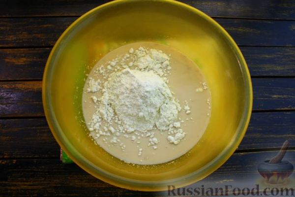 Сдобный пирог на топлёном молоке, с цедрой и ореховым штрейзелем