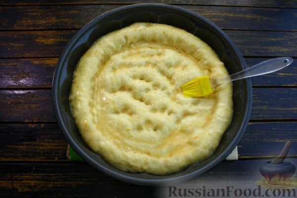 Сдобный пирог на топлёном молоке, с цедрой и ореховым штрейзелем