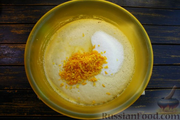 Сдобный пирог на топлёном молоке, с цедрой и ореховым штрейзелем