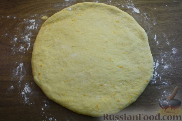 Сдобный пирог на топлёном молоке, с цедрой и ореховым штрейзелем