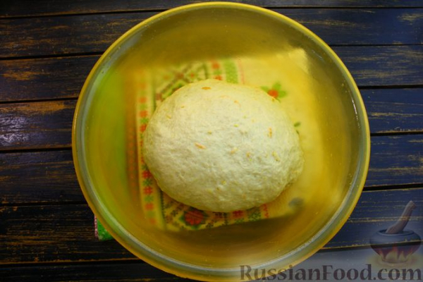 Сдобный пирог на топлёном молоке, с цедрой и ореховым штрейзелем