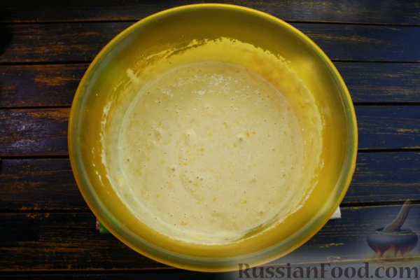 Сдобный пирог на топлёном молоке, с цедрой и ореховым штрейзелем