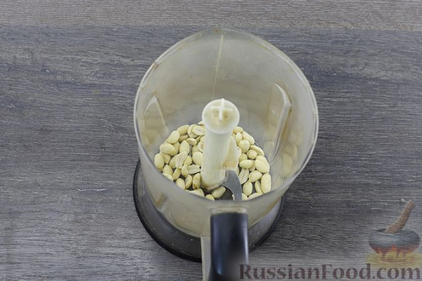 Шоколадные творожные сырки с финиками и арахисом