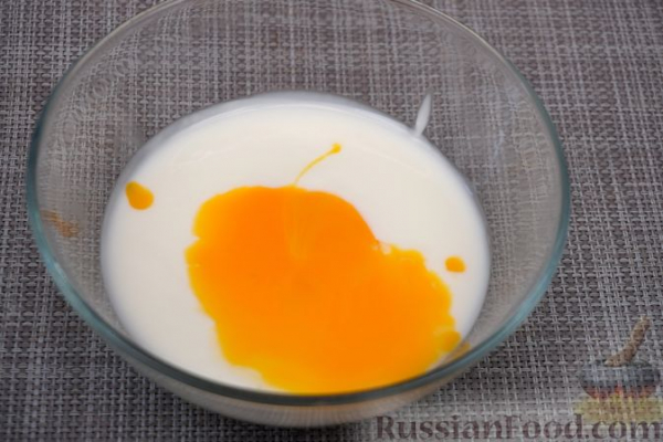 Суп с фрикадельками, рисом и йогуртовой заправкой (топчета)