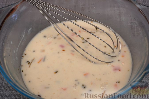 Суп с фрикадельками, рисом и йогуртовой заправкой (топчета)