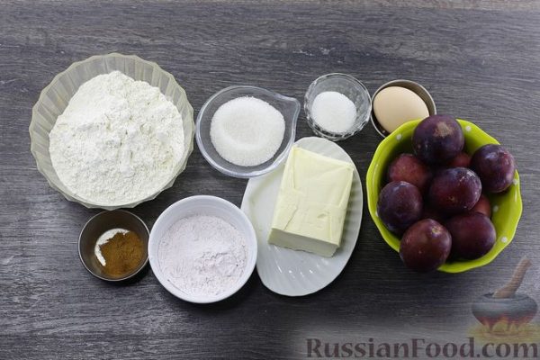Тарт со сливами